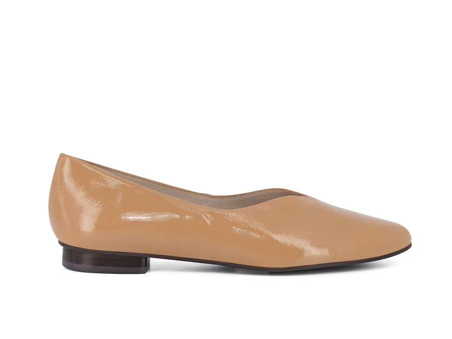 Woman GADEA Ballerina Flats | Grampian Nude | Peter Sheppard Footwear