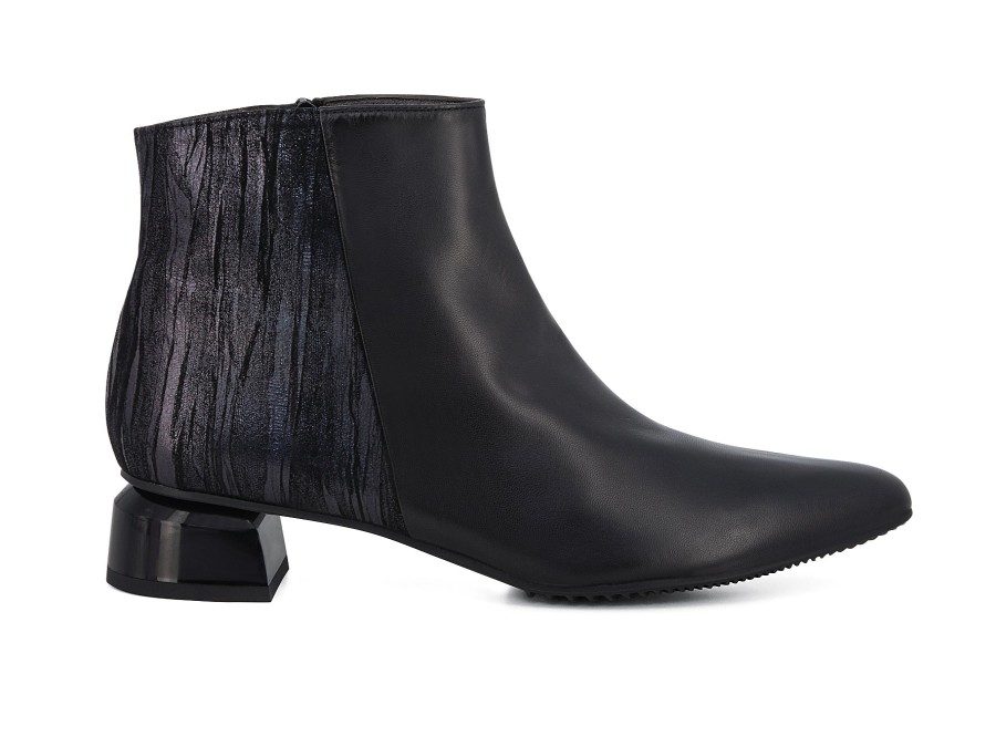 Woman BRUNATE Ankle Boots | Bourbon Black | Peter Sheppard Footwear