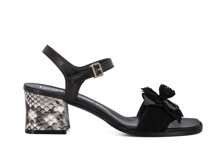 Woman LE GAZZELLE Heels | Lowla Black | Peter Sheppard Footwear