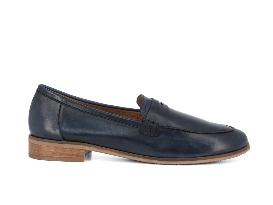 Woman EVERYBODY Ballerina Flats | Ambata Navy | Peter Sheppard Footwear