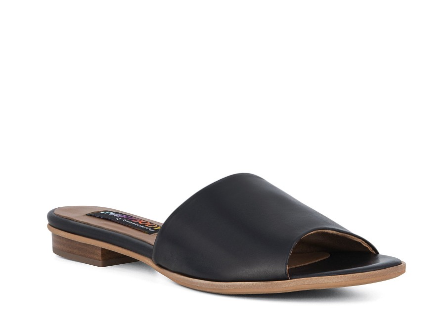 Woman EVERYBODY Slides | Capelvenere Black | Peter Sheppard Footwear