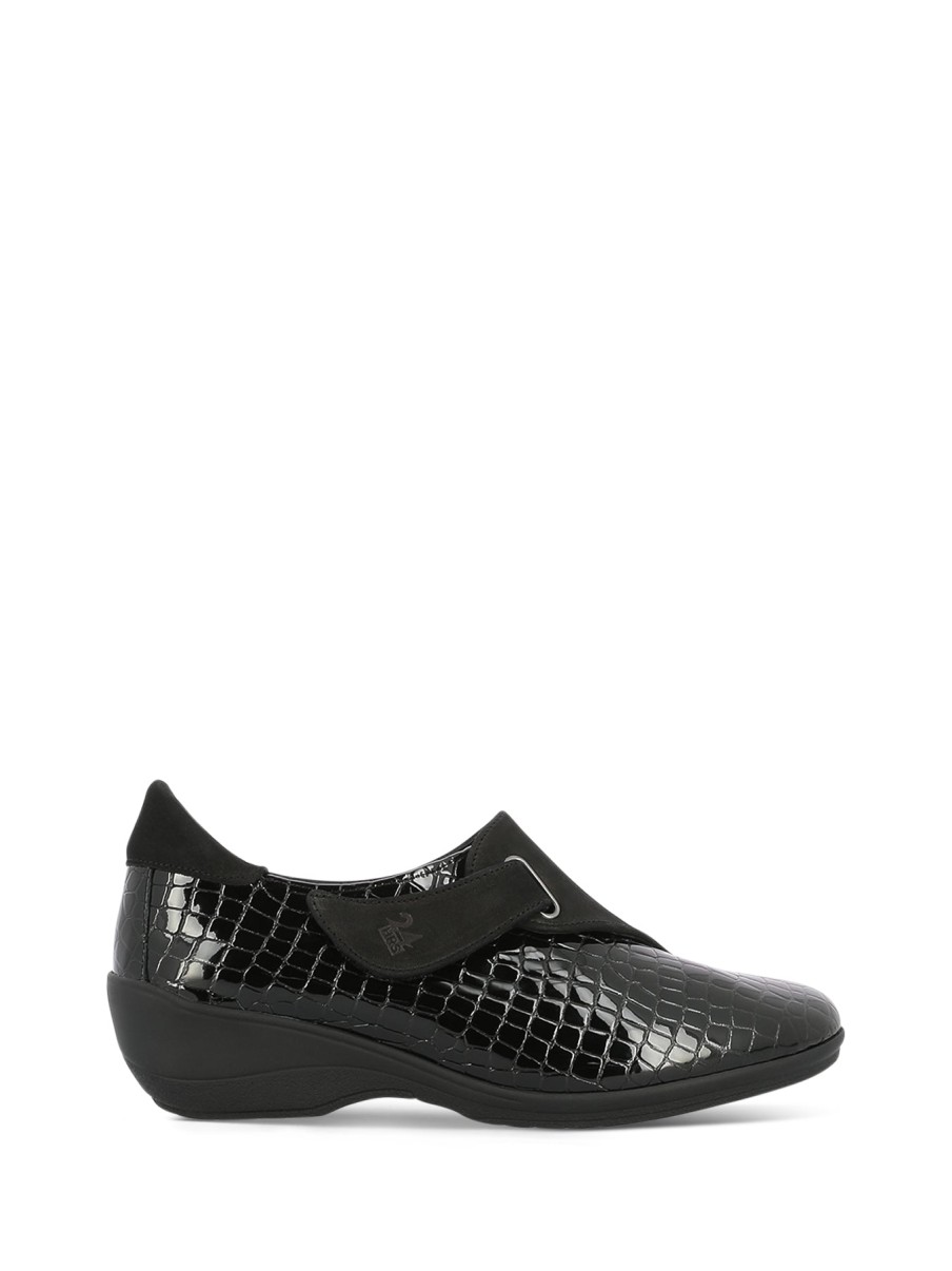 Woman 24HRS Slip-Ons | 23376 Black | Peter Sheppard Footwear