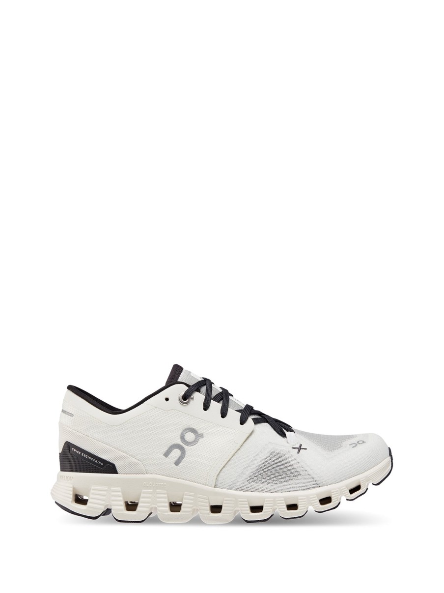 Woman ON Sneakers | Cloud X 3 Women White~Black | Peter Sheppard Footwear