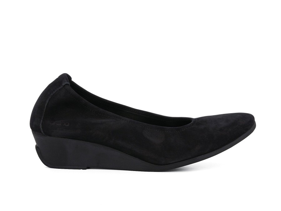 Woman ARCHE Slip-Ons | Anyako Black | Peter Sheppard Footwear