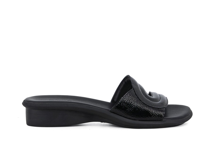 Woman ARCHE Slides | Saoxha Black | Peter Sheppard Footwear