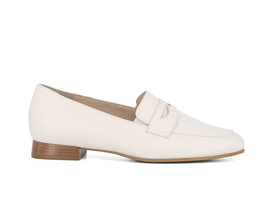 Woman HASSIA Slip-Ons | 3-30 0835 Cream | Peter Sheppard Footwear