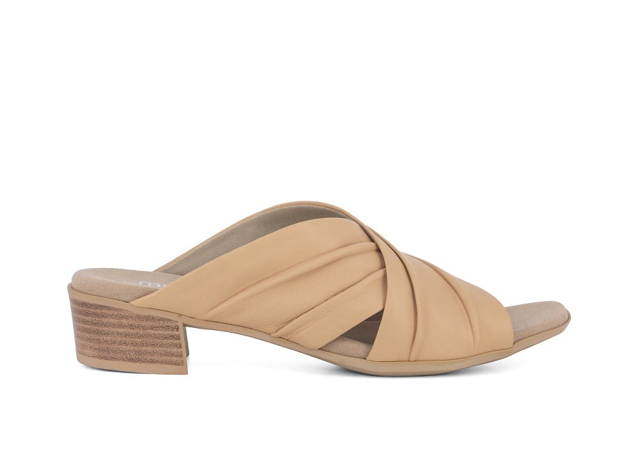 Woman MUNRO Slides | Lee Camel | Peter Sheppard Footwear